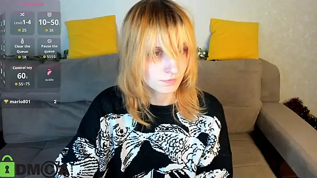 Little Chips online show from February 8, 5:27 pm