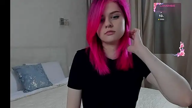 JulieTaylors online show from October 1, 12:15 am