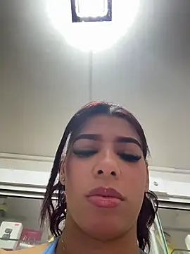TiaraRosse online show from July 10, 1:00 pm
