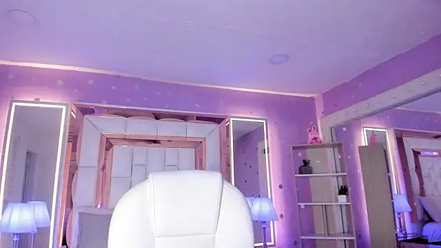 scarlette 15  online show from July 11, 8:58 am