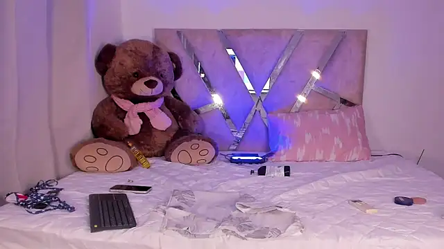 Lia Petite1 online show from February 11, 2:47 am