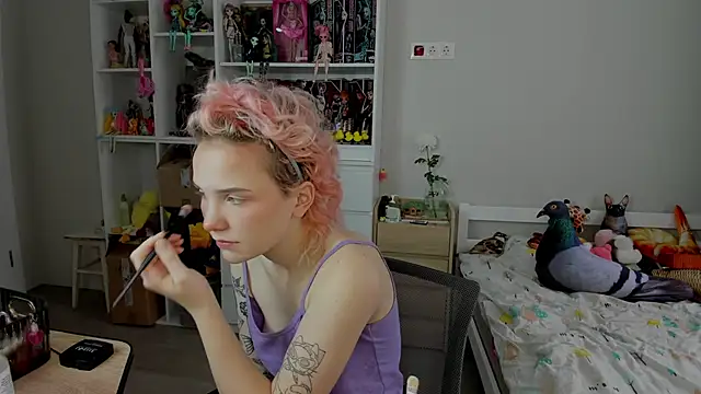 School Love online show from November 23, 7:11 am