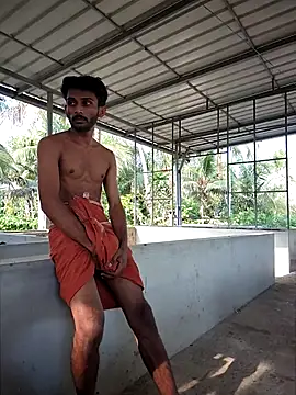 JOHN LEE DEREK online show from April 14, 11:21 am