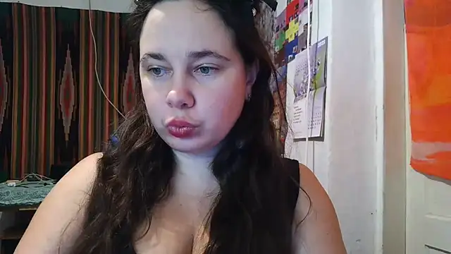 Cora Maro online show from October 9, 1:37 pm