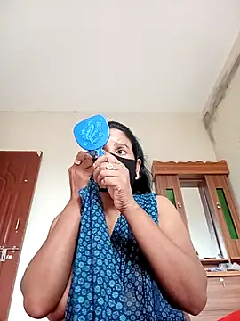 Snapshot of Neha-Roy chatting on October 2, 5:23 am Neha-Roy online show from October 2, 5:23 am