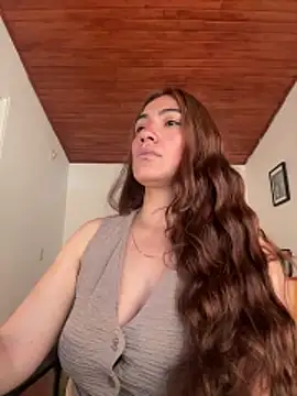 emmily d online show from June 9, 7:02 pm