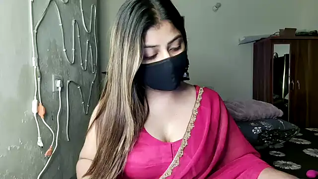 Hoty-Shivangi online show from June 15, 2:06 pm