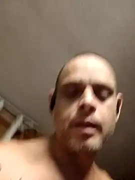 Snapshot of Buffshagswell chatting on September 16, 3:47 am Buffshagswell online show from September 16, 3:47 am
