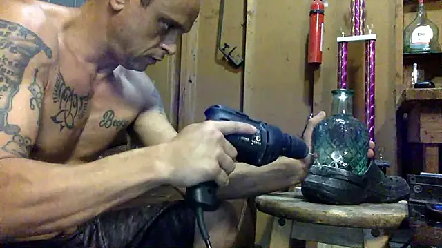 Snapshot of Buffshagswell chatting on September 25, 4:39 pm Buffshagswell online show from September 25, 4:39 pm