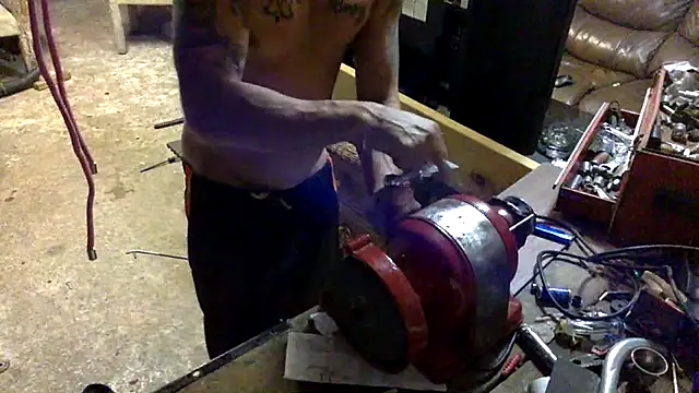 Snapshot of Buffshagswell chatting on October 8, 12:26 am Buffshagswell online show from October 8, 12:26 am