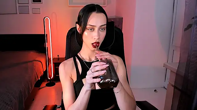 unaericaabistrong online show from February 15, 7:35 pm