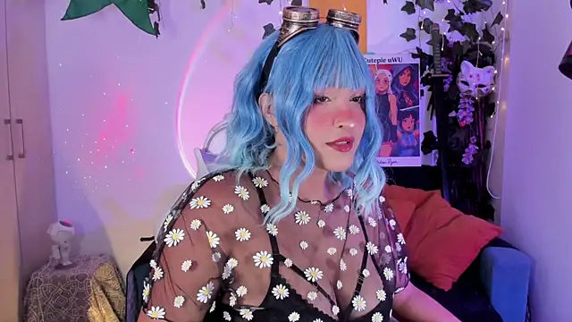 Snapshot of cutepie_uwu_ chatting on September 24, 12:20 am cutepie uwu online show from September 24, 12:20 am