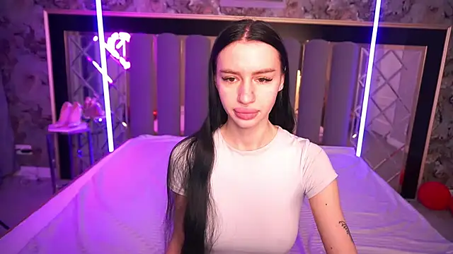 Snow WhiteeeX online show from March 19, 6:29 am