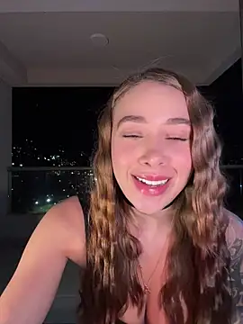 Lanataylor- online show from June 21, 12:58 am