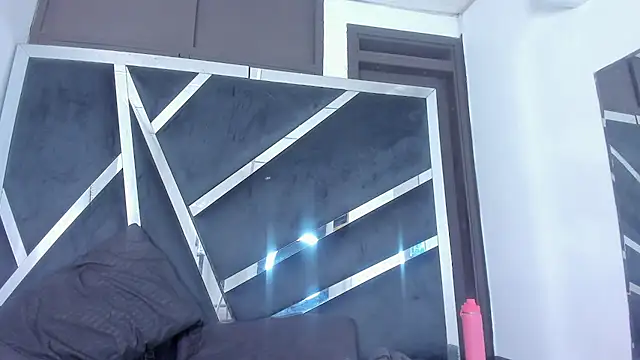 ninaht online show from July 10, 10:32 pm