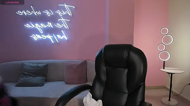 AmberFarrell online show from June 18, 8:47 pm