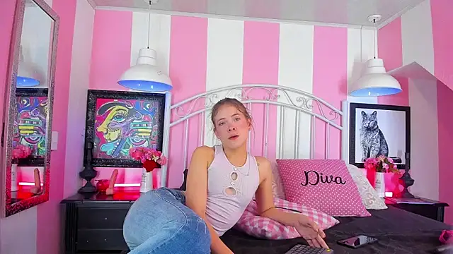 Liah Grey8 online show from June 15, 9:04 pm