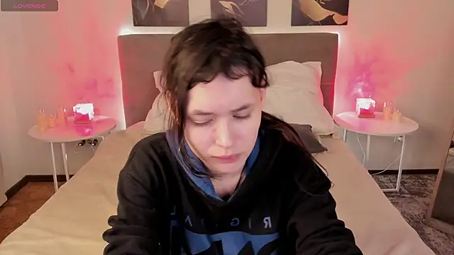 Emily Strikeee online show from October 16, 10:07 am