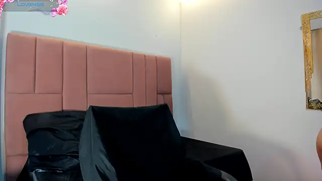 JennieRosse online show from June 12, 12:24 pm
