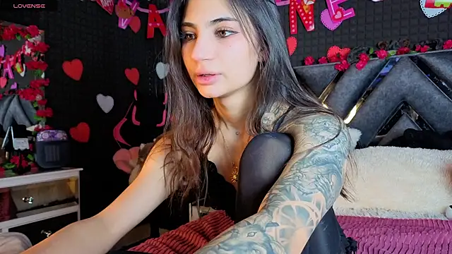 SolBeaumont1 online show from February 21, 9:15 pm