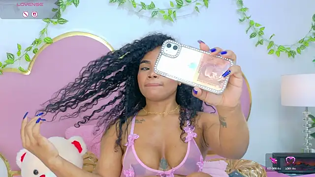 NahiaraReina online show from November 19, 3:01 pm