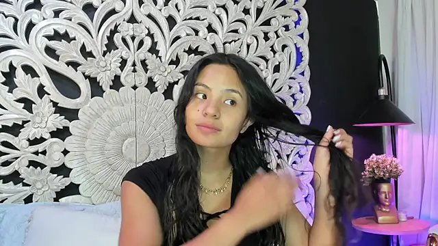 Snapshot of Mindy_sweety chatting on October 14, 12:19 pm Mindy sweety online show from October 14, 12:19 pm