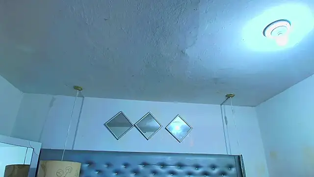 EileenBenzon online show from March 9, 4:10 pm