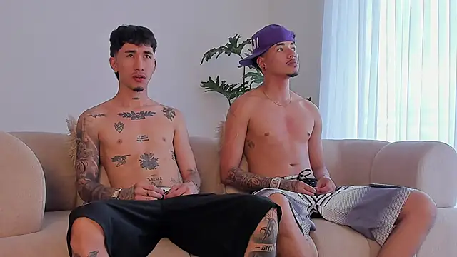 Ian and Noah online show from June 4, 10:03 pm