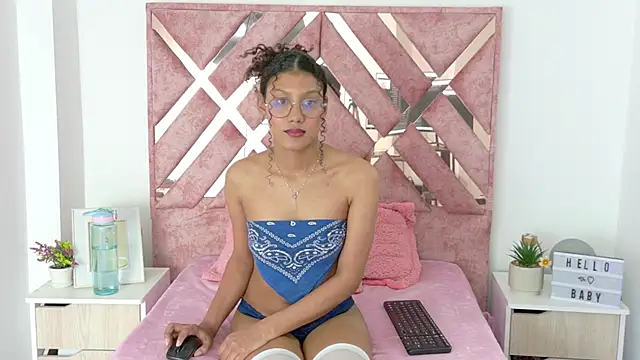 Snapshot of allis0n_ik chatting on September 26, 7:06 am allis0n ik online show from September 26, 7:06 am