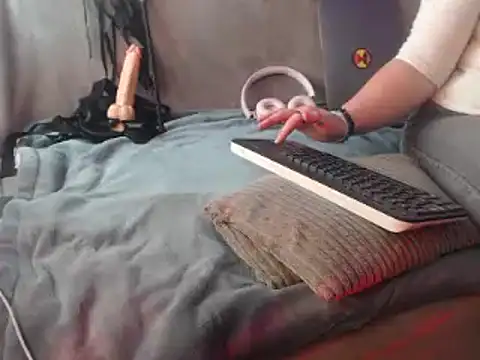 GoddessMonicaNylon online show from October 7, 10:03 pm