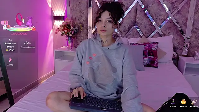 Snapshot of KatherineGomez chatting on October 15, 2:03 am KatherineGomez online show from October 15, 2:03 am