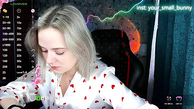 Your small bunny online show from May 31, 2:28 am