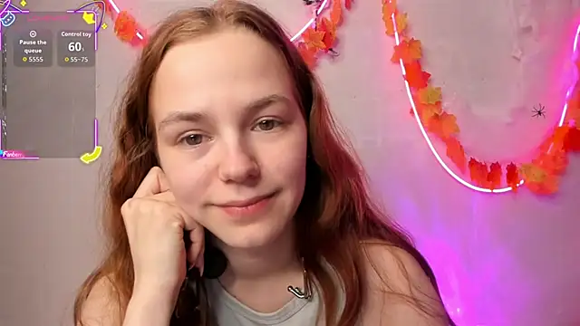 Snapshot of Fox_Lisa chatting on October 17, 8:34 pm Fox Lisa online show from October 17, 8:34 pm