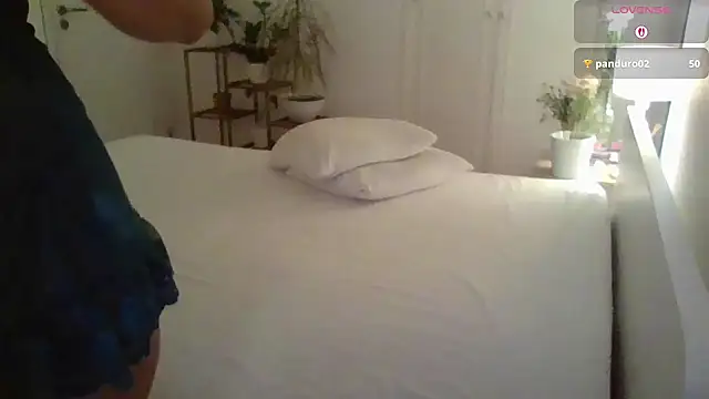 yournextdoorhottie online show from July 28, 10:09 pm