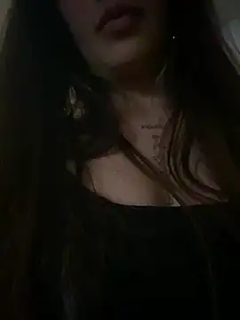 Miss oliviaa online show from April 29, 10:15 pm