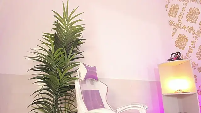 emaa lambert online show from July 15, 12:54 pm