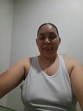 MirandaSoto online show from June 27, 4:24 am