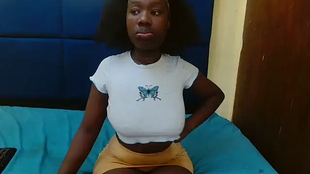 MilkyTitties online show from September 22, 8:18 pm