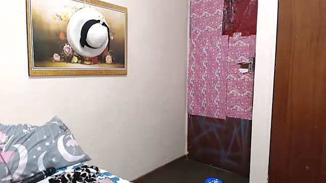 BootyliciousbustyX33 online show from January 7, 9:18 pm