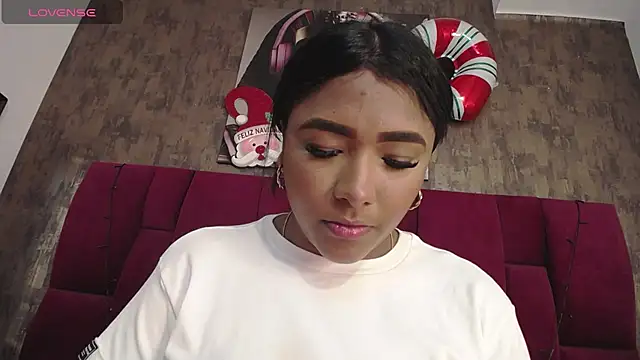 nicole  parker1 online show from January 7, 7:06 pm