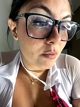 linatarens online show from October 31, 1:26 pm