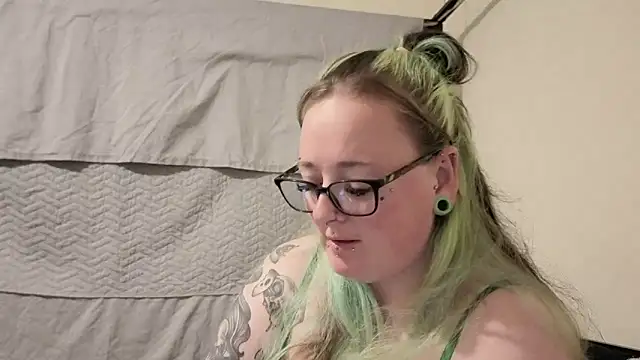 Bunny Cummings online show from May 12, 10:16 pm