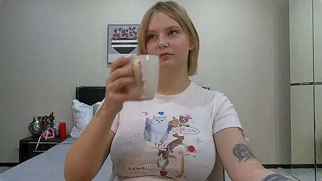 DianeMills online show from November 26, 7:48 pm