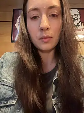 Holly Play online show from July 12, 8:59 am