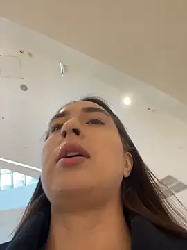 Holly Play online show from December 23, 9:13 am