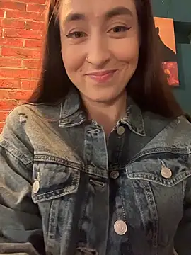 Holly Play online show from June 12, 9:06 am
