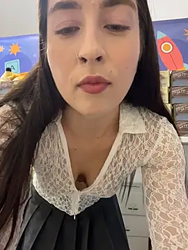 Holly Play online show from July 15, 10:31 am