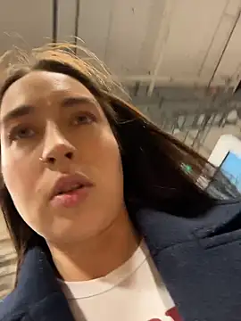 Holly Play online show from November 28, 12:08 pm