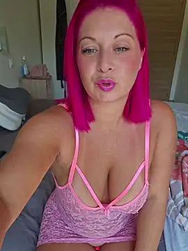 Chaudesquirt online show from July 19, 12:29 pm