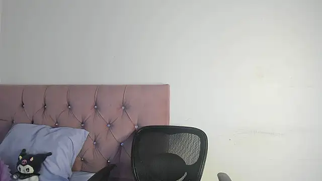 nicol jone1 online show from February 14, 11:18 pm